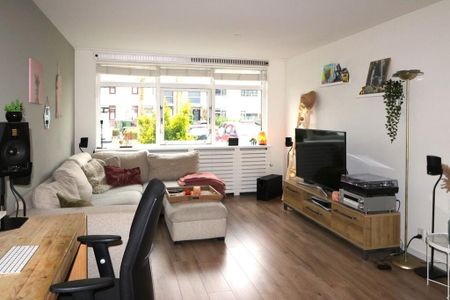 Appartement te huur: Joris Ivenslaan 115 1325 LZ Almere - Photo 2