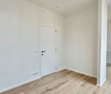 Appartement te huur in Berchem voor € 895 met 1 slaapkamer - Photo 3