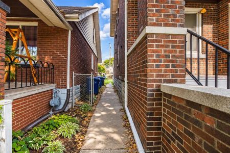For Lease - 1374 BENJAMIN Avenue Unit# MAIN, Windsor, Ontario - Photo 3