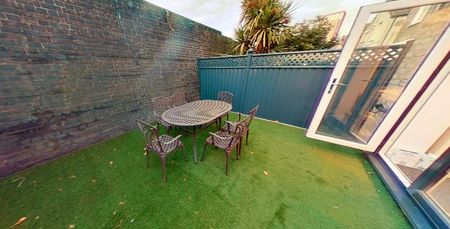 Room in a Shared House, Alloa Road, SE8 - Photo 5