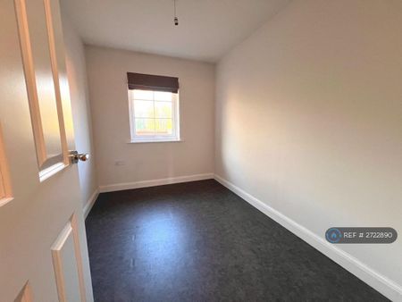 3 bedroom terraced house to rent - Photo 3