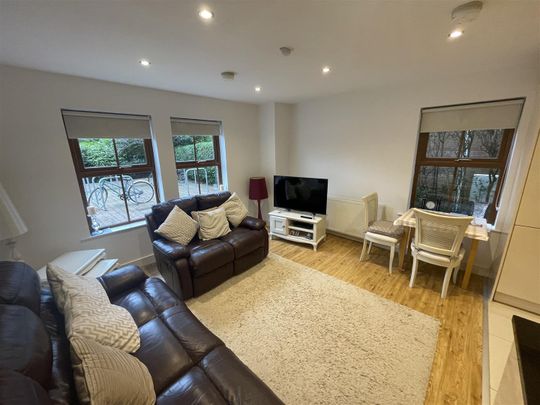 Balmoral Grange, Apt 1 22 Upper Lisburn Road, Finaghy, - Photo 1