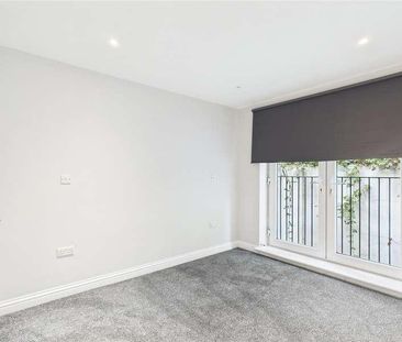 Garlands Road, Redhill, Surrey, RH1 - Photo 6