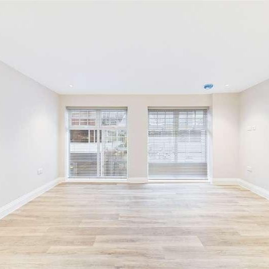 West Street, Maidenhead, Berkshire, SL6 - Photo 1