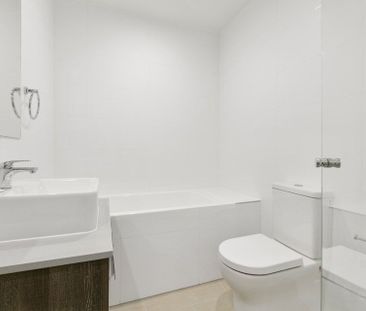 Modern Two Bedroom in a Quiet Complex - Photo 5