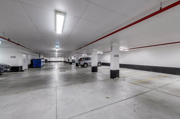 For Lease - 102 Grovewood Common Circle Unit# 401, Oakville, Ontario - Photo 1