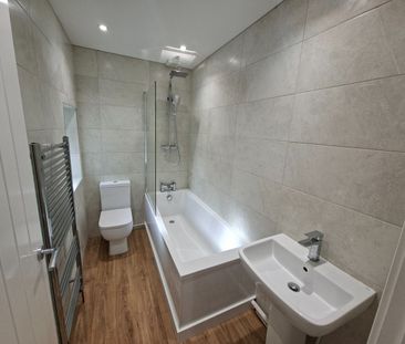 3 Bed Detached House, Church Street, S35 - Photo 1