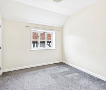 The Mews, Colchester Road, Ardleigh, Colchester, CO7 7NJ - Photo 2