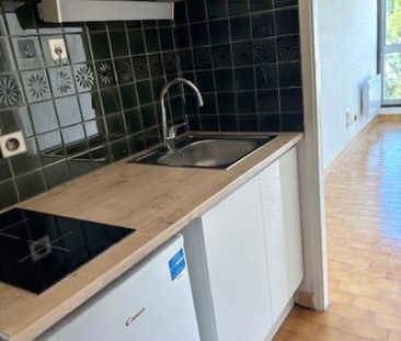 Studio 19.95 m², kitchenette équipée, avec balcon. - Photo 2