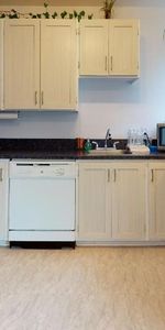 5 ET DEMI DISPONIBLE LE 1ER OCTOBRE 2025 - Photo 4