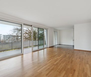 Luminous 6-room apartment with large terrace - Photo 5