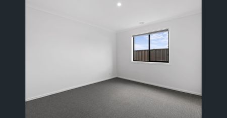 Modern Living with Comfort and Ease - Photo 3