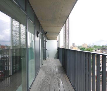 13 Atkins Square, Dalston Lane, London, E8 - Photo 1