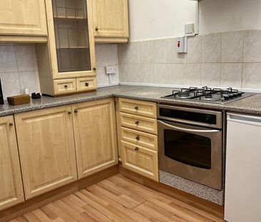 3 Bed Terraced House, Rebecca St, M8 - Photo 6