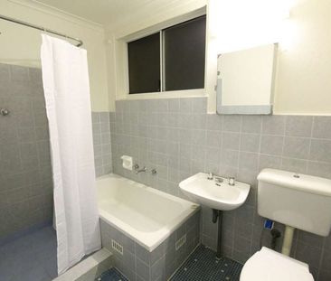 NORTH SYDNEY 2 BEDROOM APARTMENT | Unfurnished - Photo 2