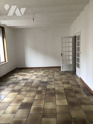 MAISON 4 CHAMBRES AVEC GRAND JARDIN ET GARAGE - Photo 1