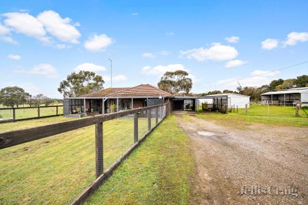 104 Finchs Road, Smythes Creek - Photo 5