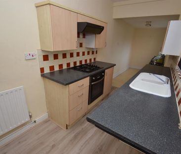 2 bedroom House To Let - Photo 2