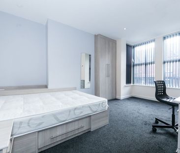 Manor Drive, Leeds - Photo 5