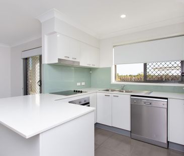 Modern 3 bedroom Townhouse - Photo 5