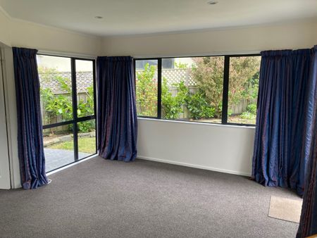 123B Westchester Drive, Churton Park - Photo 4