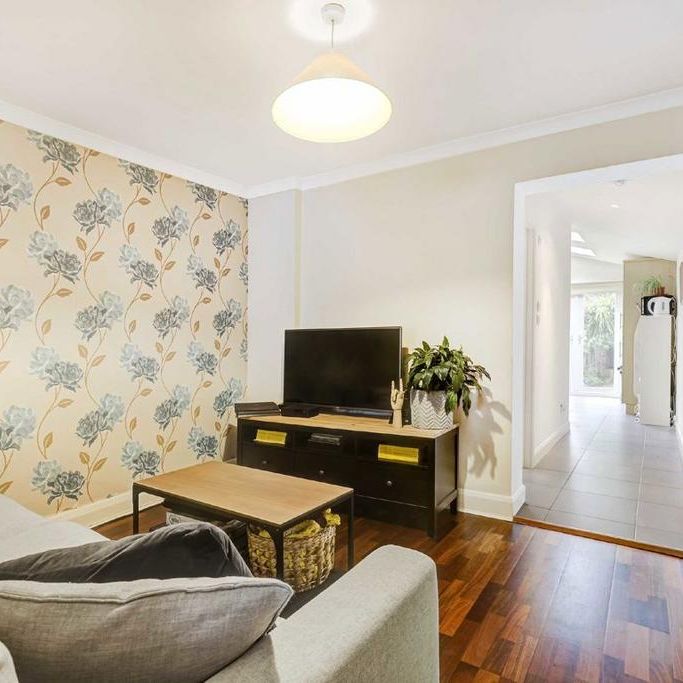 2 bedroom house to rent - Photo 1