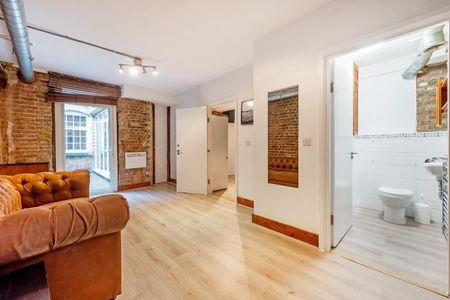 3 Bed Flat, Prince Of Wales Passage, NW1 - Photo 2