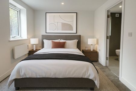 London Road, Old Basing, Basingstoke, RG24 - Photo 2