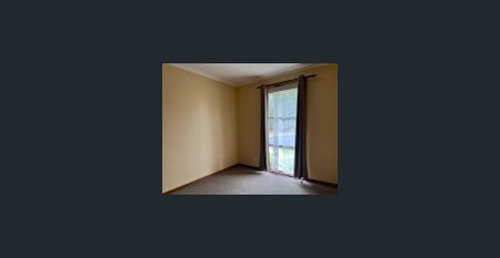 NEAT & TIDY THREE BEDROOM HOME - Photo 2