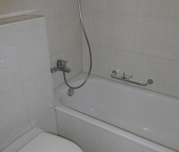 Sanierte 3.5-Zimmerwohnung mit Gartensitzplatz im alten Dorfkern - Photo 4