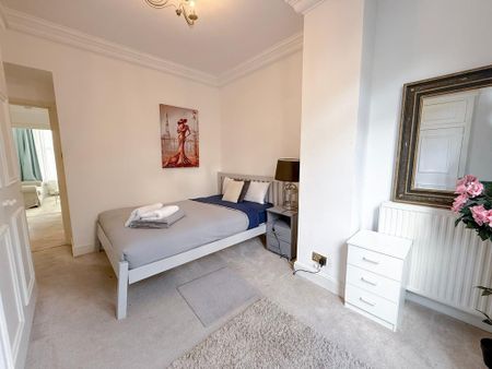 1 bedroom flat to rent - Photo 4