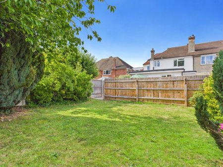 2 bedroom maisonette to rent - Photo 5