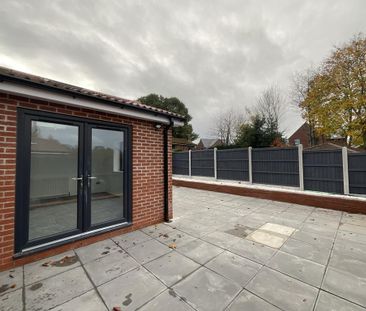 4 bedroom detached house to rent - Photo 1