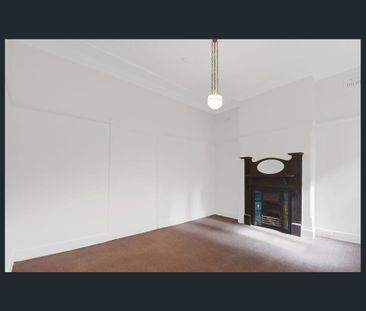 Lovely Two-Bedroom Home in Lilyfield - Photo 4