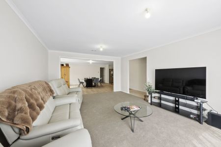 101 Birdwood Avenue, Sebastopol - Photo 2