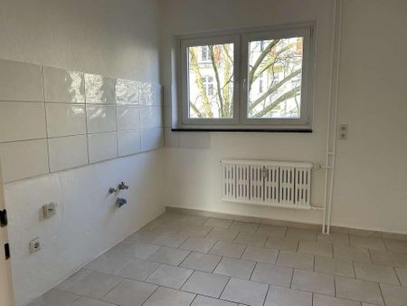 Wohnen im Kreuzviertel - 3-Zimmer-Wohnung mit 72 m² und Loggia - Photo 5