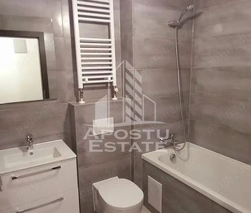 Inchiriez Apartament 2 camere NOU LUX, Adora Park cu gradina - Photo 6
