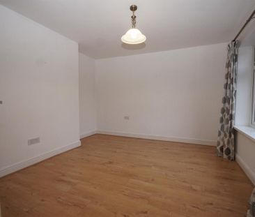 Newborough Avenue, Llanishen, Cardiff - Photo 1