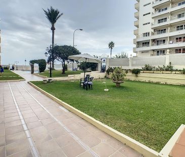 Estudio de alquiler en Avenida de España, 3, La Carihuela - Los Nidos - Photo 2