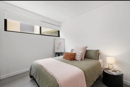 Modern apartment with lift - Photo 2
