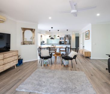 FAMILY HOME OFFERING SPACE, COMFORT AND AN EXCEPTIONAL LIFESTYLE LO... - Photo 1