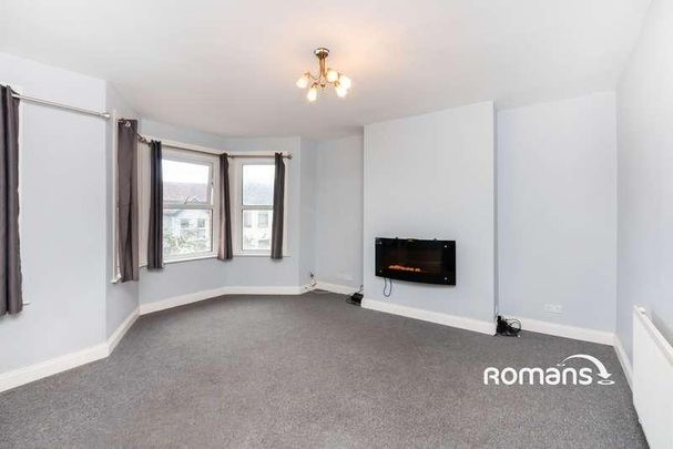 York Road, Aldershot, Hampshire, GU11 - Photo 1