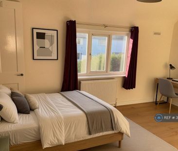3 bedroom terraced house to rent - Photo 5