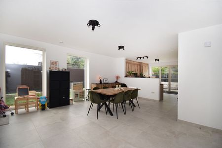 Nieuwbouwwoning met tuin - Foto 3