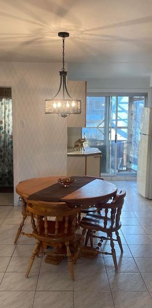 Grand 5 1/2 à louer - Photo 1