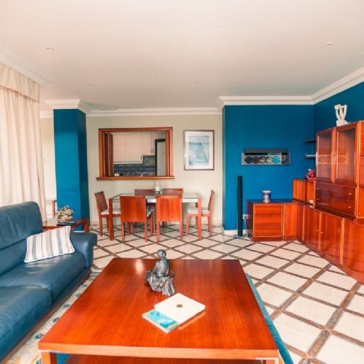 3 Bedroom Apartment For Rent in Estepona, Málaga - Foto 1