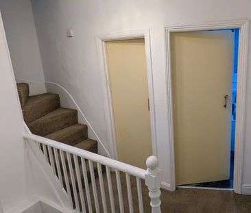 3 Bed Terraced House, Greenhow Street, S6 - Photo 2