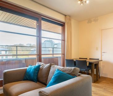 Appartement te huur in Oudergem voor € 1.000 met 1 slaapkamer - Photo 3