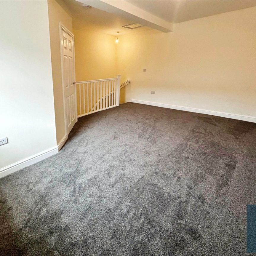 Baker Street, Oakes, Huddersfield, HD3 - Photo 1