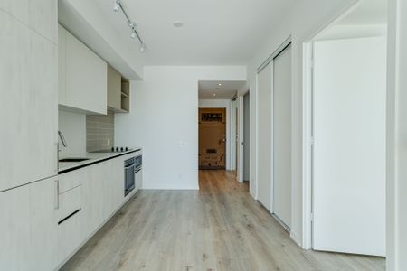 For Lease - 1000 Portage Parkway Unit# 2107, Vaughan, Ontario - Photo 4